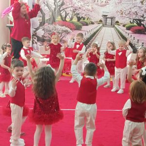 🌸 Atmosferă de sărbătoare la IP Complexul Educațional nr. 88! 🌸